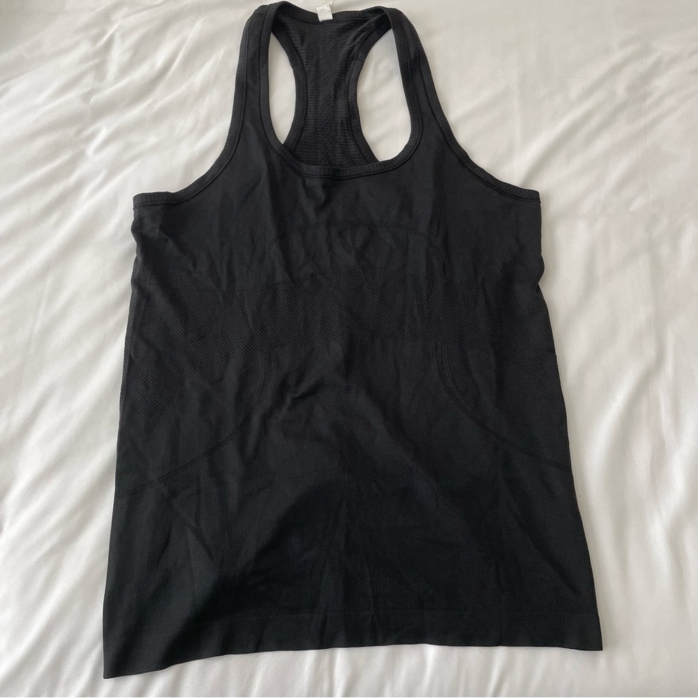 NWOT Lulu Lemon Swiftly Tech Tank